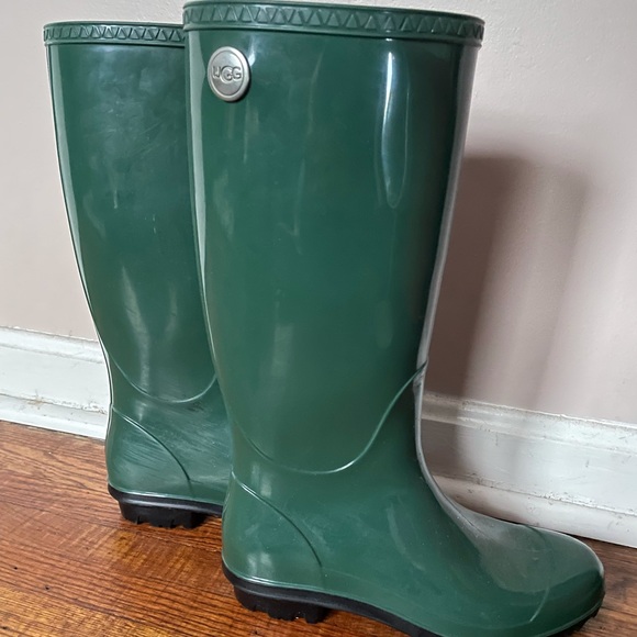 UGG Shaye Rainboot - Picture 2 of 3